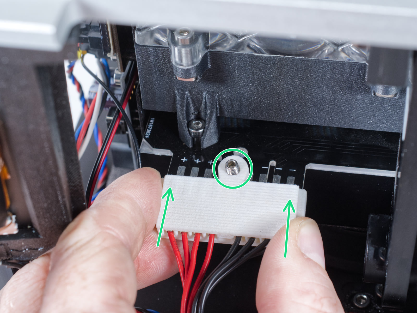 Connecting the UV LED cable - Type B