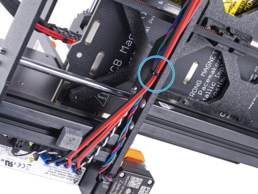 Odstranění LCD kabelů