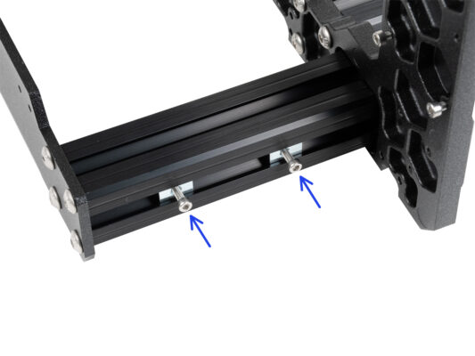 Mounting the xBuddy box: inserting screws