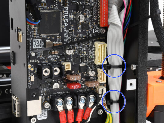 Connecting the xLCD cables