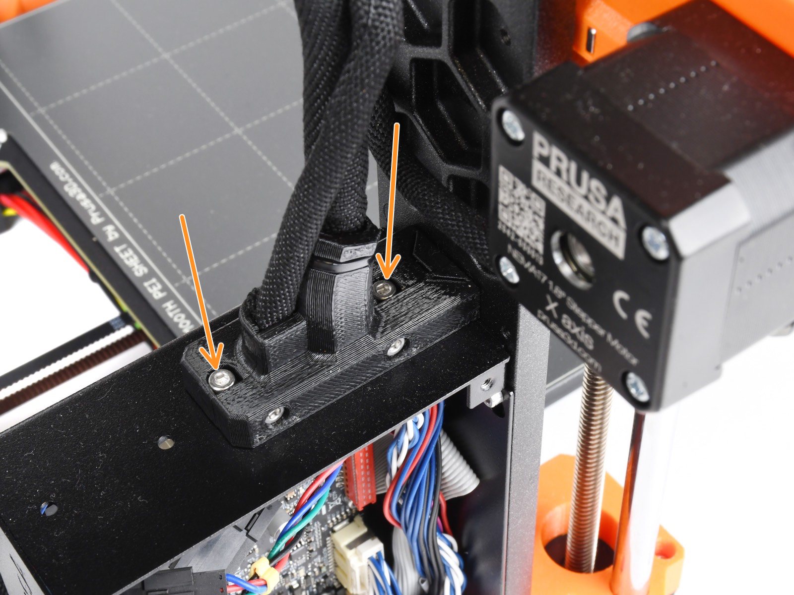 Installing the extruder cable bundle