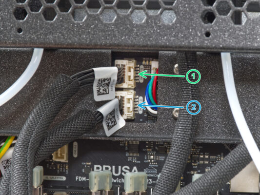 Connecting the nextruder cables