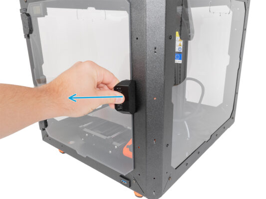 Disassembling the door handle