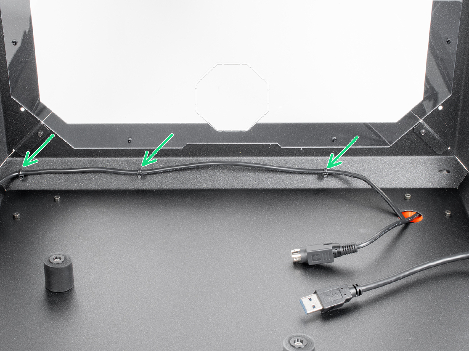 Guiding the PSU cable