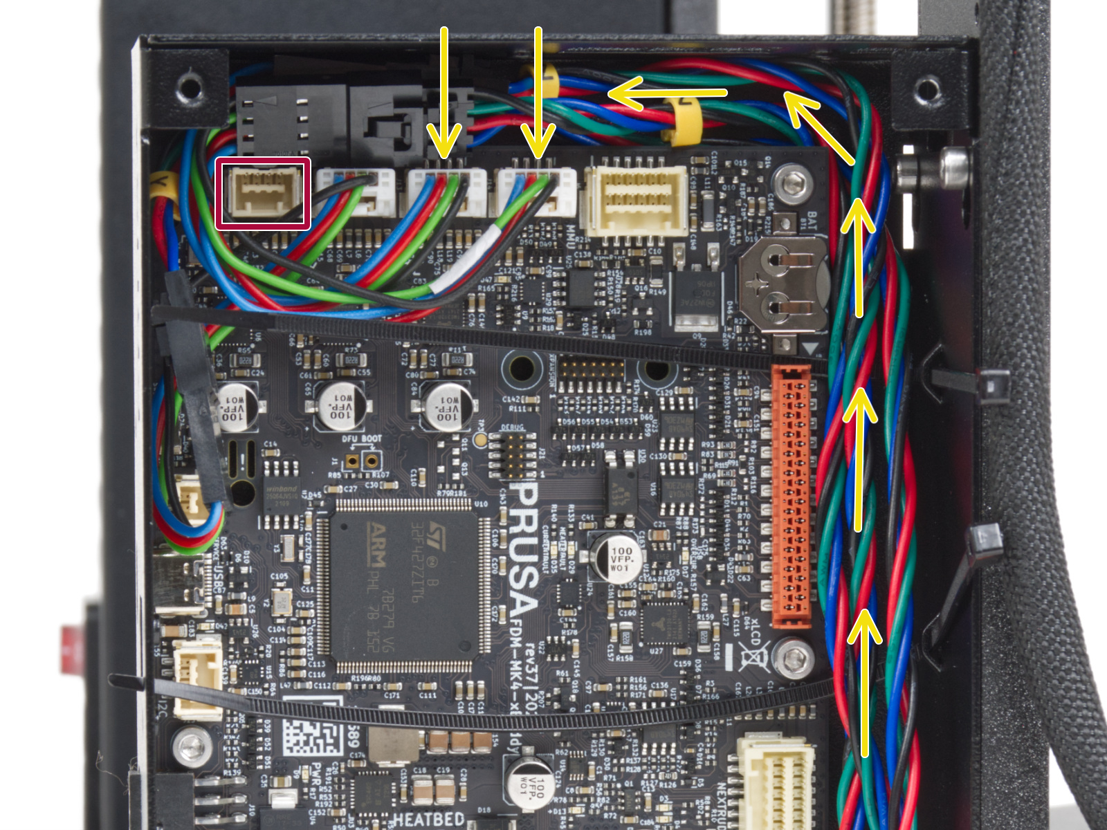 Connecting the motor cables