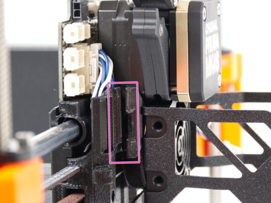 Connecting the NTC thermistor