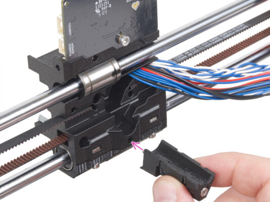 Connecting the extruder main cable