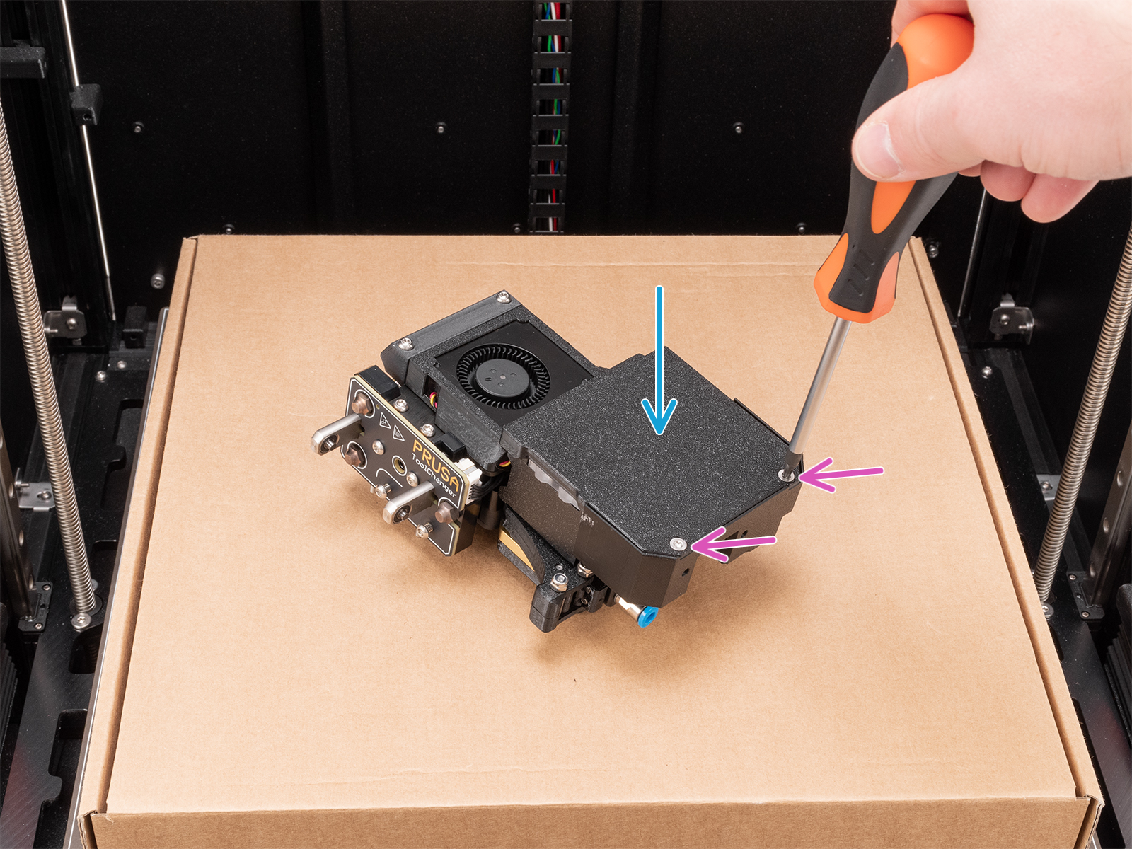 Multi-tool: Securing the XL dwarf cover base