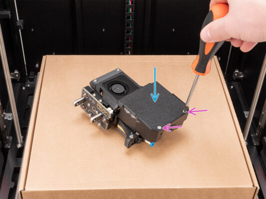 Single-tool: Securing the XL dwarf cover base